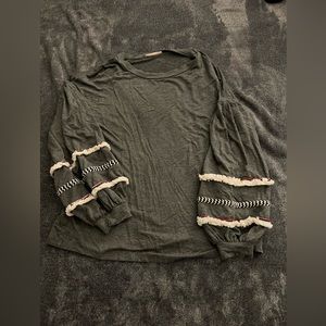 Laurie Belles Long/Bell Sleeve Top